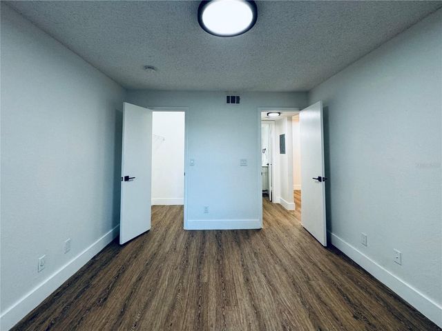 4630 COMMANDER DRIVE 1023, Orlando, FL 32822