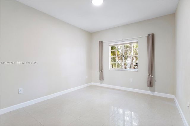 7257 NW 113th Pl, Doral, FL 33178