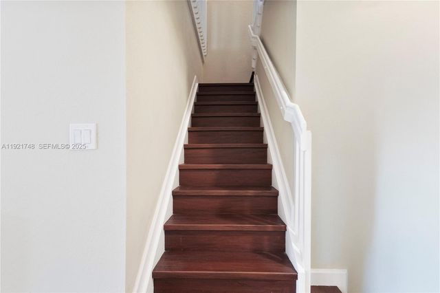 7257 NW 113th Pl, Doral, FL 33178