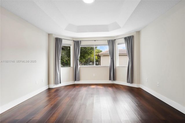 7257 NW 113th Pl, Doral, FL 33178