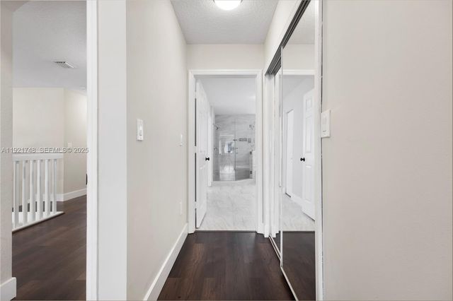 7257 NW 113th Pl, Doral, FL 33178