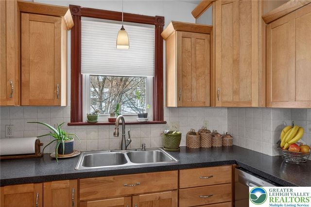 420 7th Street, Slatington Boro, PA 18080