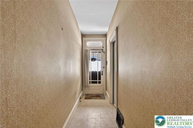 420 7th Street, Slatington Boro, PA 18080