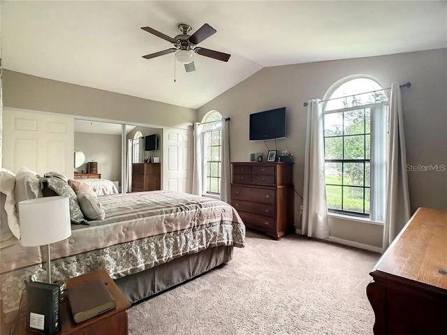 17444 EAST ROAD, Umatilla, FL 32784