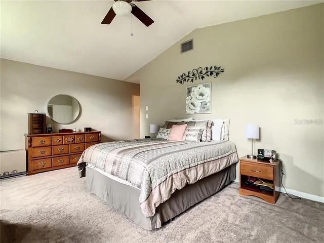 17444 EAST ROAD, Umatilla, FL 32784