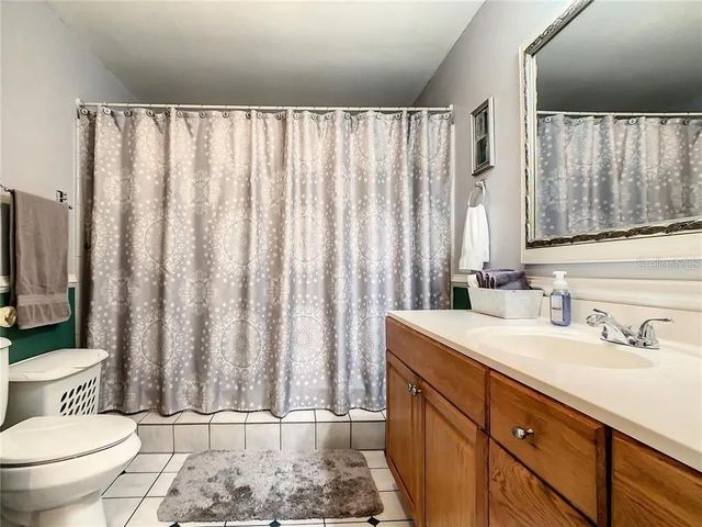 17444 EAST ROAD, Umatilla, FL 32784