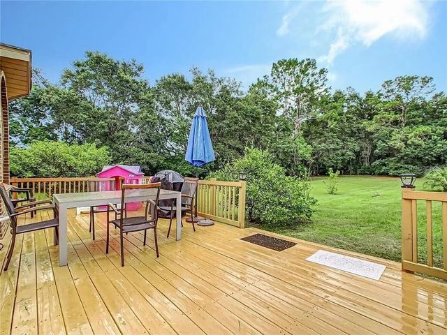 17444 EAST ROAD, Umatilla, FL 32784