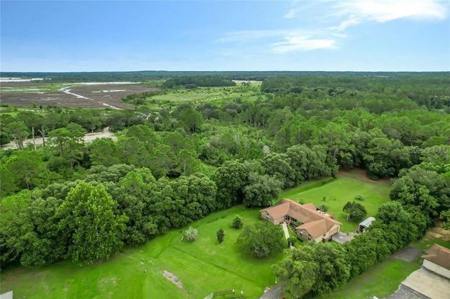 17444 EAST ROAD, Umatilla, FL 32784