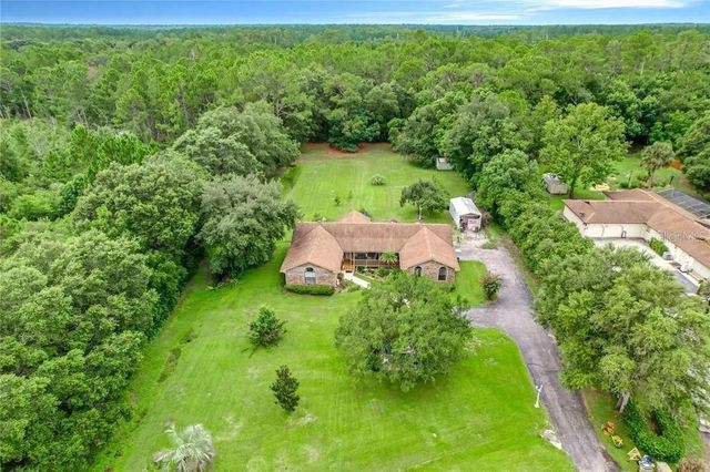 17444 EAST ROAD, Umatilla, FL 32784