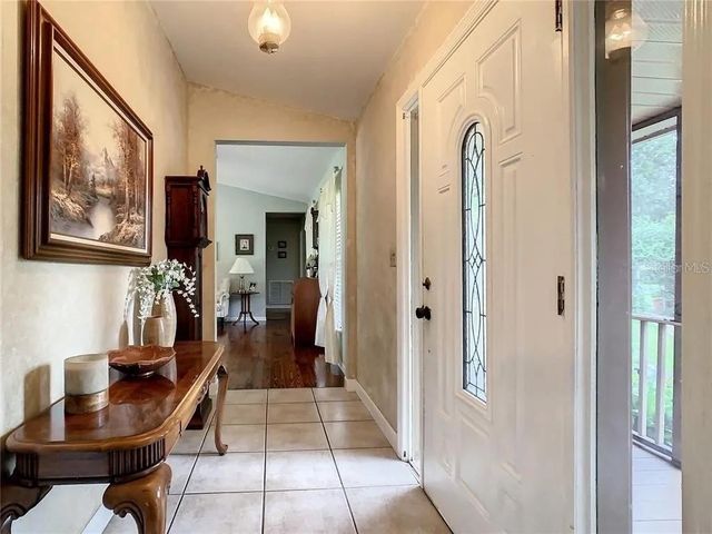 17444 EAST ROAD, Umatilla, FL 32784