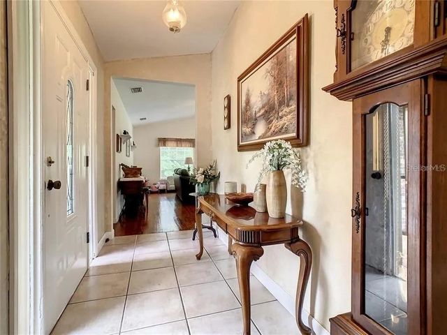 17444 EAST ROAD, Umatilla, FL 32784