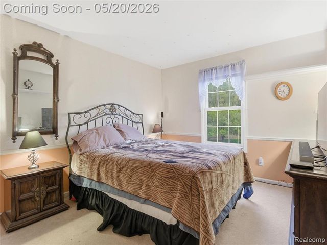 3368 Mill Lake Road, Lake Orion, MI 48360