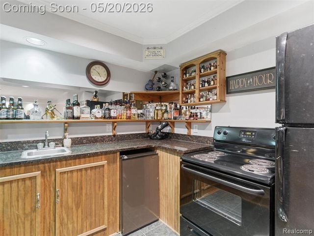 3368 Mill Lake Road, Lake Orion, MI 48360