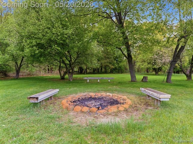 3368 Mill Lake Road, Lake Orion, MI 48360