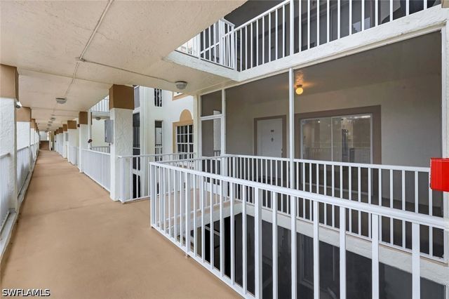 6030 Chardonnay LN 204, Naples, FL 34119