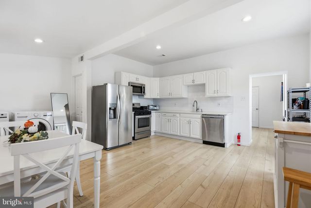 2638 NE PRATT ST, Philadelphia, PA 19137
