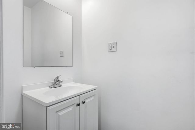 2638 NE PRATT ST, Philadelphia, PA 19137