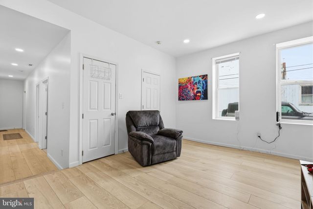 2638 NE PRATT ST, Philadelphia, PA 19137