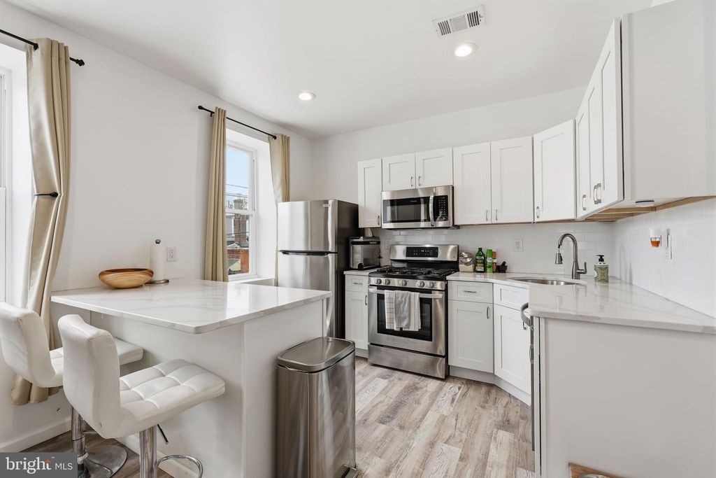 2638 NE PRATT ST, PHILADELPHIA, PA 19137 — photo 3