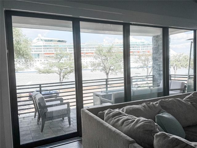 510 CHANNEL DRIVE, Tampa, FL 33606