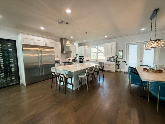 510 CHANNEL DRIVE, Tampa, FL 33606