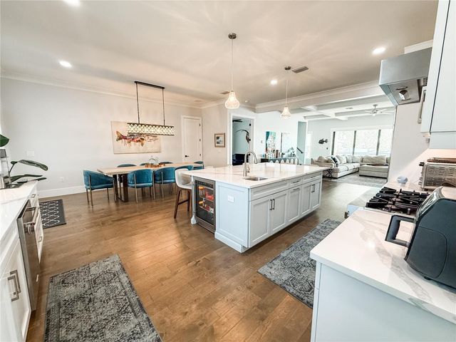 510 CHANNEL DRIVE, Tampa, FL 33606