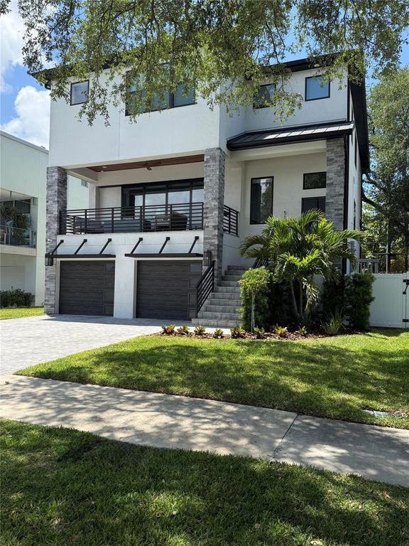 510 CHANNEL DRIVE, Tampa, FL 33606