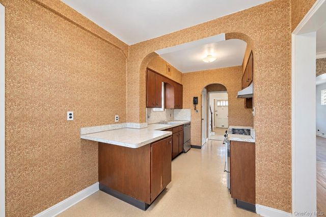 1845 Hering Avenue, Bronx, NY 10461