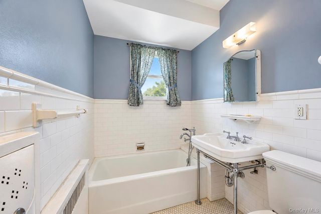 1845 Hering Avenue, Bronx, NY 10461