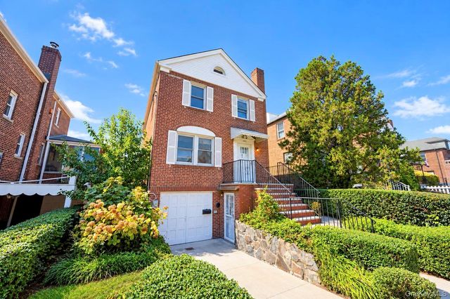 1845 Hering Avenue, Bronx, NY 10461