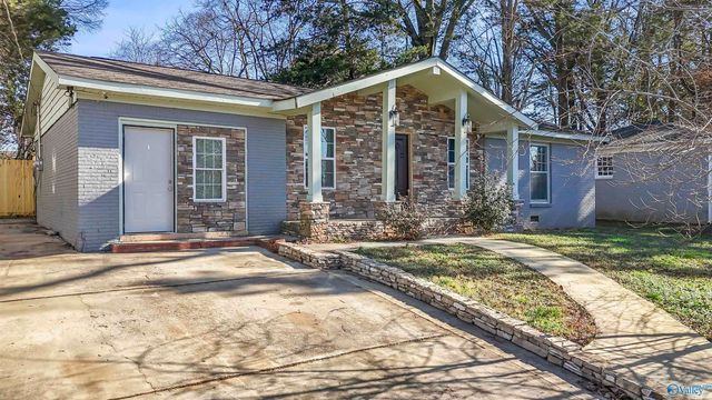 3112 Delia Lane NW, Huntsville, AL 35810