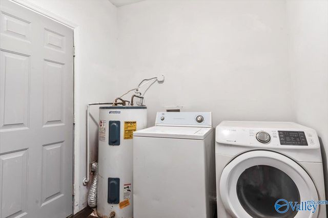 3112 Delia Lane NW, Huntsville, AL 35810