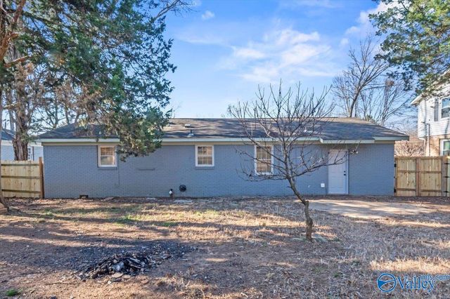 3112 Delia Lane NW, Huntsville, AL 35810