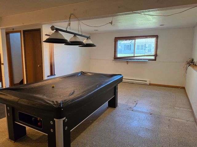 1662 Oakwood Drive, Waterloo, IA 50703