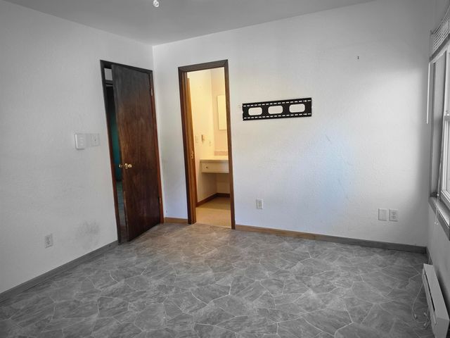 1662 Oakwood Drive, Waterloo, IA 50703