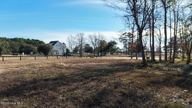 406 Salt Meadow Court, Holly Ridge, NC 28445