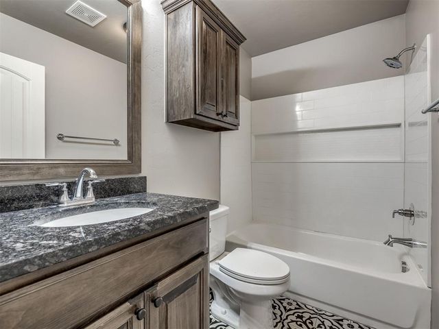 2324 Roca Drive, Edmond, OK 73012