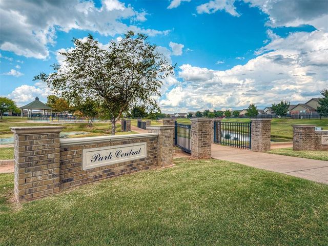 2324 Roca Drive, Edmond, OK 73012