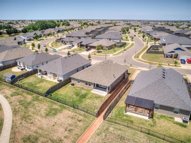 2324 Roca Drive, Edmond, OK 73012