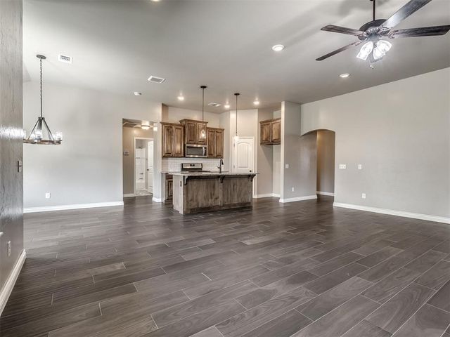 2324 Roca Drive, Edmond, OK 73012