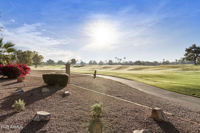 531 W CHERRYWOOD Drive, Sun Lakes, AZ 85248