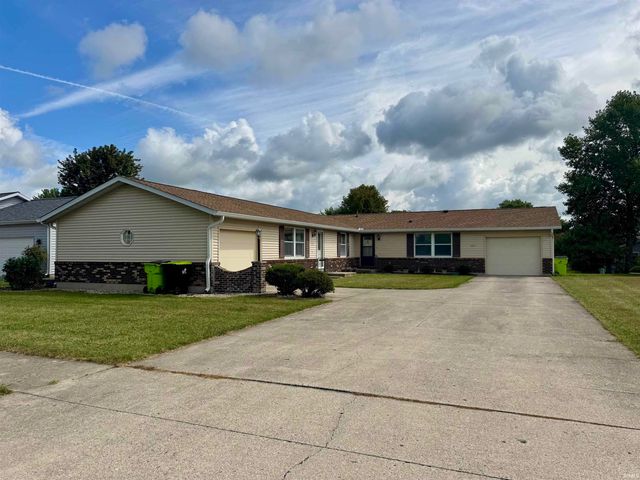 1513 Avon Place, Huntington, IN 46750