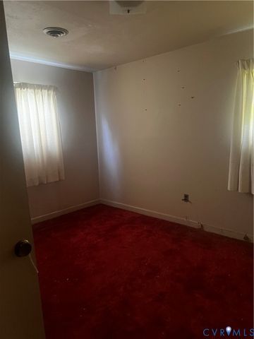 915 Rosewood Ter, Petersburg, VA 23805