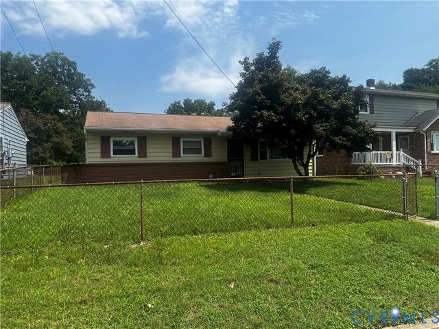 915 Rosewood Ter, Petersburg, VA 23805