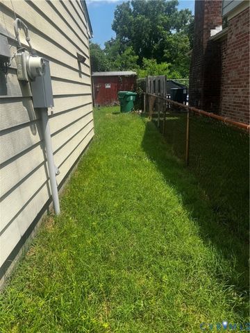 915 Rosewood Ter, Petersburg, VA 23805