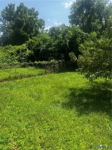 915 Rosewood Ter, Petersburg, VA 23805