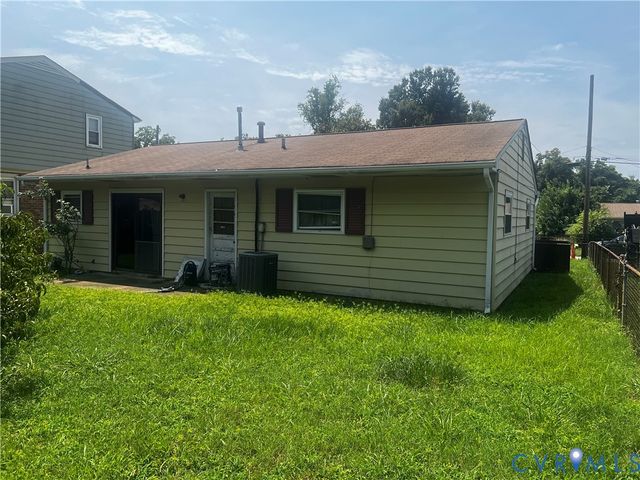 915 Rosewood Ter, Petersburg, VA 23805