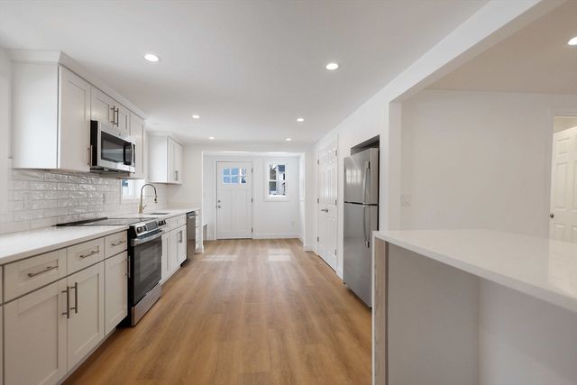 201 Aberdeen Road, Methuen, MA 01844