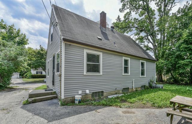 5620 W Thurston AVENUE, Milwaukee, WI 53218