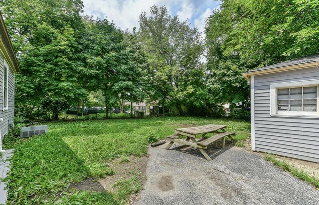 5620 W Thurston AVENUE, Milwaukee, WI 53218